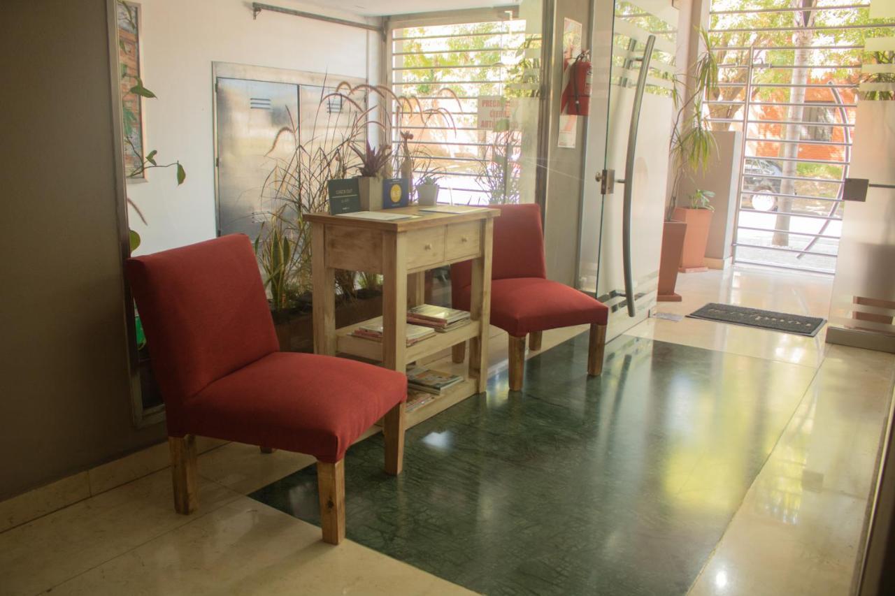 Rondpoint Pilar Apartment Pilar  Bagian luar foto